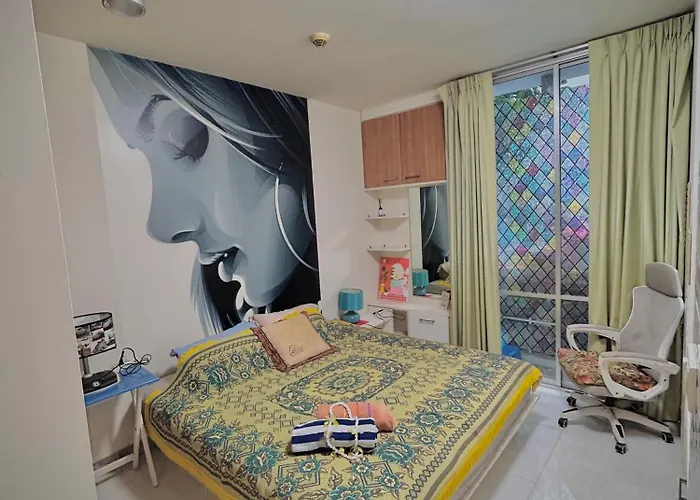 Apartment In With Pool And Garden Bangkok